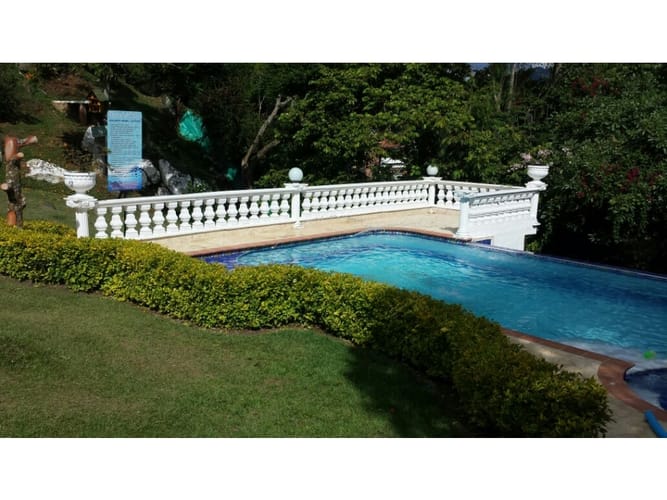 Casa de 6 alcobas en arriendo en Actividad Multiple, Copacabana, 950 m² · foto 18 de 24