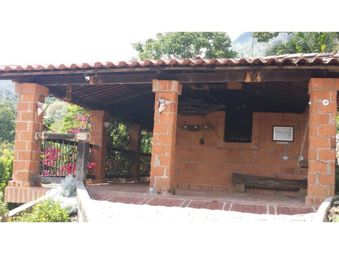 Casa de 6 alcobas en arriendo en Actividad Multiple, Copacabana, 950 m² · foto 23 de 24