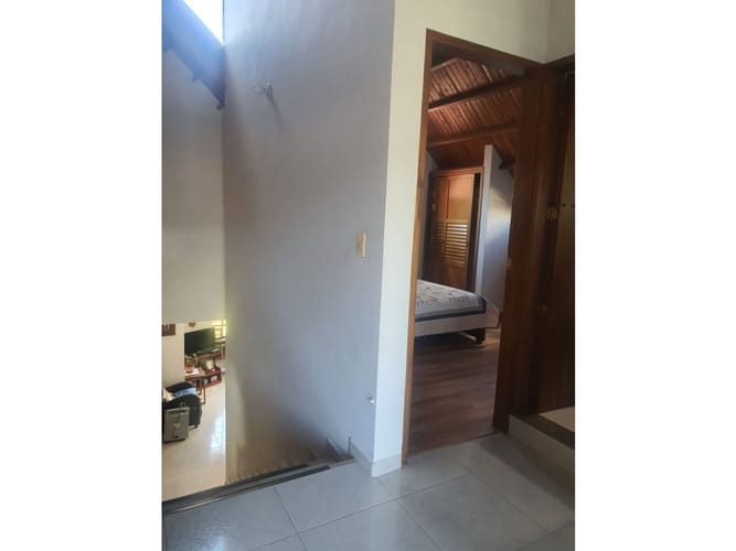 Casa de 4 alcobas en venta en Medellín, 330 m² · foto 13 de 24