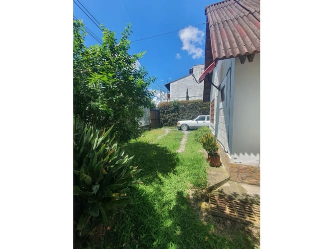 Casa de 4 alcobas en venta en Medellín, 330 m² · foto 15 de 24