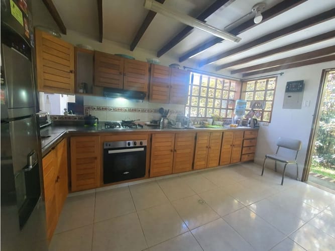 Casa de 4 alcobas en venta en Medellín, 330 m² · foto 16 de 24