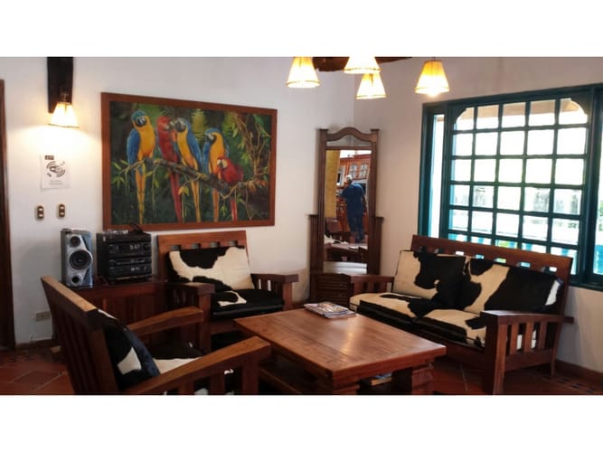 Casa de 6 alcobas en venta en Actividad Multiple, Copacabana, 950 m² · foto 17 de 24