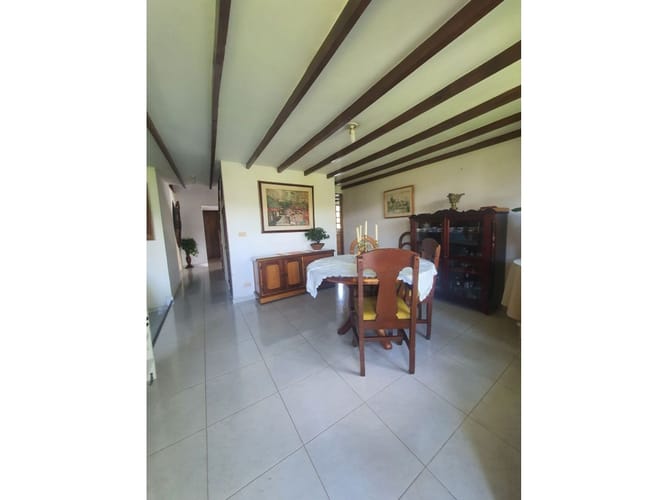 Casa de 4 alcobas en venta en Medellín, 330 m² · foto 23 de 24