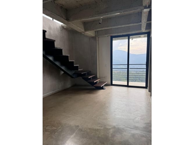 Casa de 4 alcobas en venta en El Esclavo, Medellín, 310 m² · foto 20 de 24