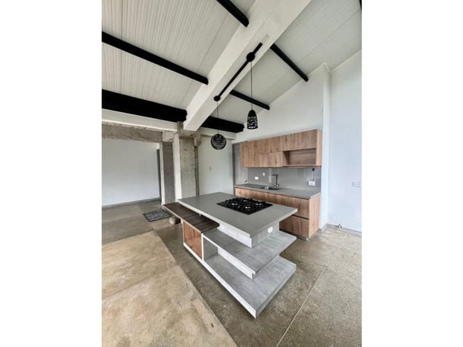 Casa de 4 alcobas en venta en El Esclavo, Medellín, 310 m² · foto 21 de 24