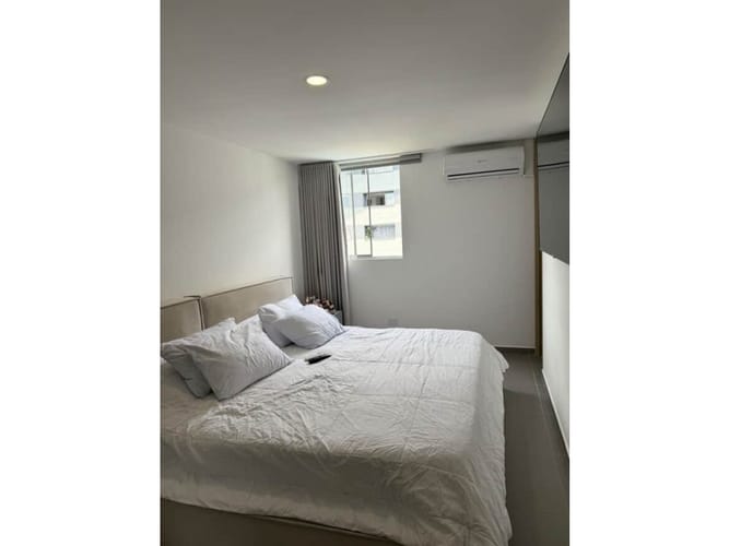 Apartamento de 2 alcobas en arriendo en Iriza, Envigado, 85 m² · foto 2 de 7