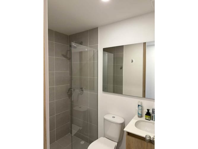 Apartamento de 2 alcobas en arriendo en Iriza, Envigado, 85 m² · foto 3 de 7