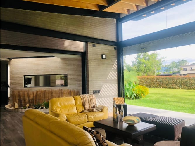 Casa de 5 alcobas en venta en Belchite, Rionegro, 370 m² · foto 3 de 24