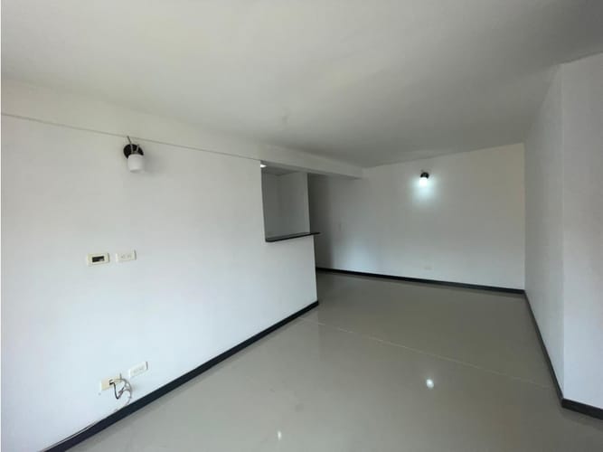 Apartamento de 3 alcobas en venta en Vegas De La Doctora, Sabaneta, 66 m² · foto 6 de 24