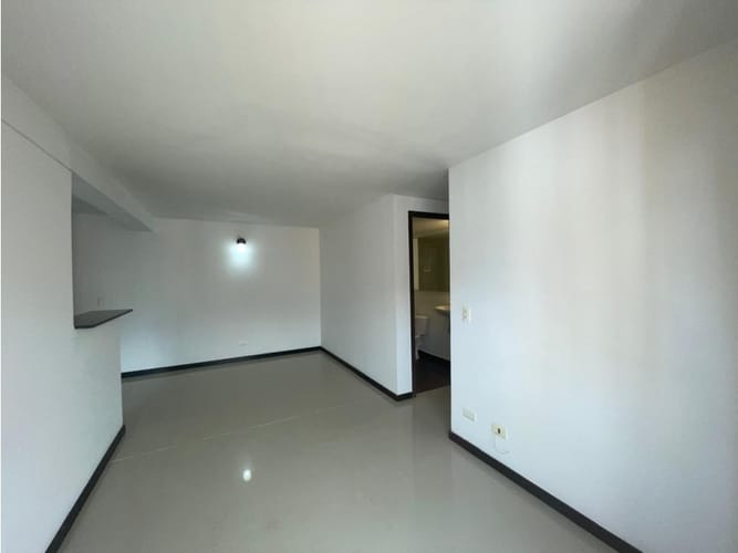 Apartamento de 3 alcobas en venta en Vegas De La Doctora, Sabaneta, 66 m² · foto 7 de 24