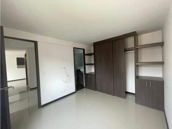 Apartamento de 3 alcobas en venta en Vegas De La Doctora, Sabaneta, 66 m² · foto 11 de 24