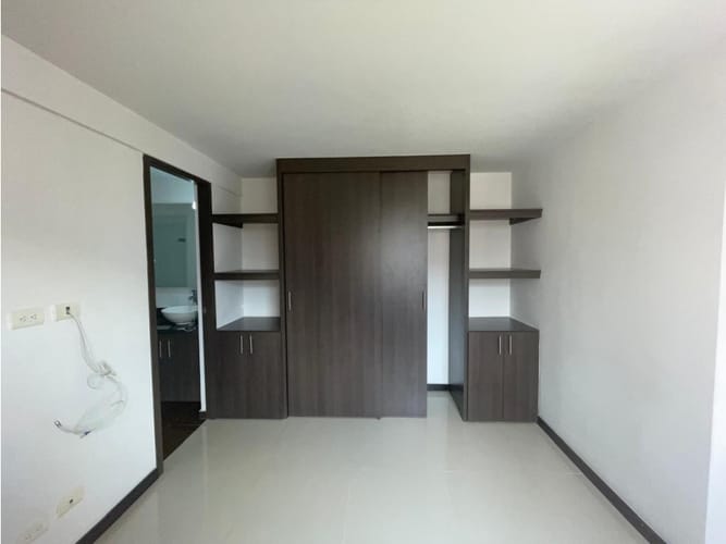 Apartamento de 3 alcobas en venta en Vegas De La Doctora, Sabaneta, 66 m² · foto 14 de 24
