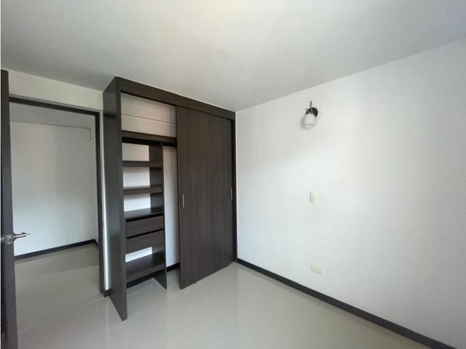 Apartamento de 3 alcobas en venta en Vegas De La Doctora, Sabaneta, 66 m² · foto 15 de 24