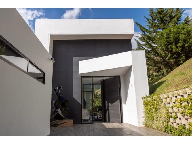 Casa de 8 alcobas en venta en Asomadera No.3, Medellín, 1800 m² · foto 6 de 24