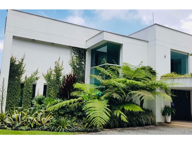 Casa de 4 alcobas en venta en Vía Las Palmas, Medellín, 590 m² · foto 8 de 8