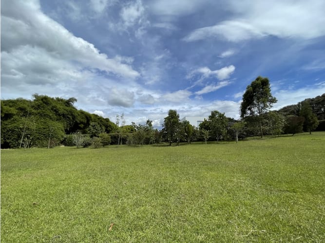 Lote en venta en Cabeceras De Llanogrande, Rionegro, 3200 m² · foto 4 de 24