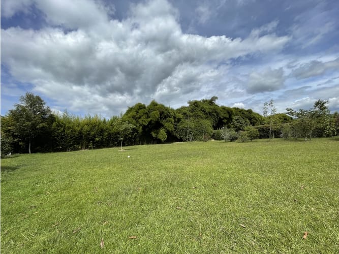 Lote en venta en Cabeceras De Llanogrande, Rionegro, 3200 m² · foto 6 de 24