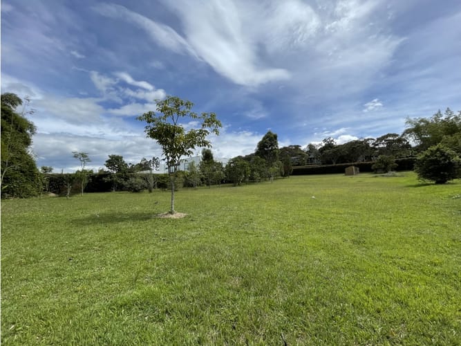 Lote en venta en Cabeceras De Llanogrande, Rionegro, 3200 m² · foto 18 de 24