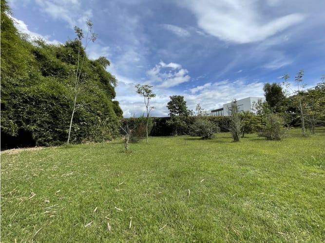 Lote en venta en Cabeceras De Llanogrande, Rionegro, 3200 m² · foto 22 de 24