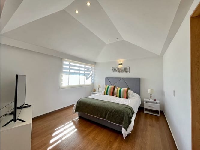 Casa de 5 alcobas en venta en La Macarena, Rionegro, 722 m² · foto 6 de 24