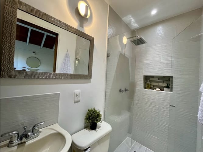 Casa de 5 alcobas en venta en La Macarena, Rionegro, 722 m² · foto 14 de 24