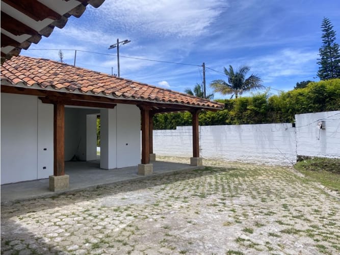 Casa de 1 alcoba en arriendo en Llano Grande, Rionegro, 300 m² · foto 4 de 8