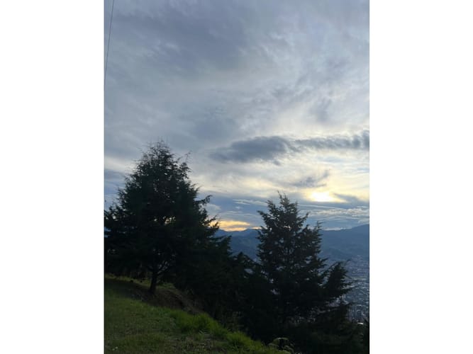 Lote en venta en Alto De Las Palmas, Medellín, 25309 m² · foto 2 de 11