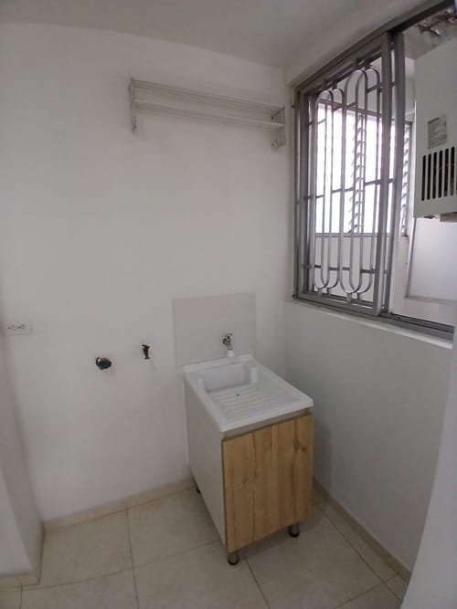 Apartamento de 2 alcobas en arriendo en Sector Plaza De Bolivar, Pereira, 50 m² · foto 13 de 14