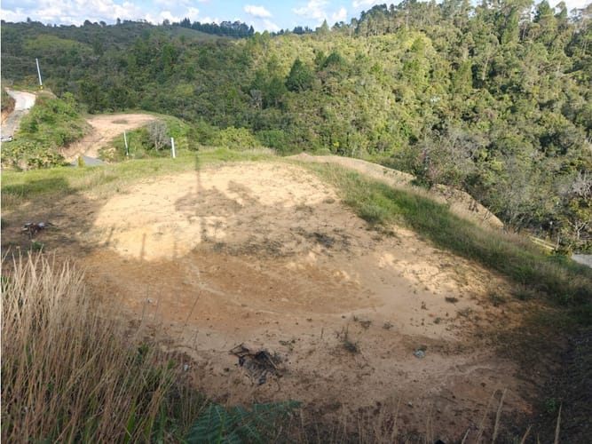 Lote en venta en La Mosquita, Guarne, 1260 m² · foto 4 de 9