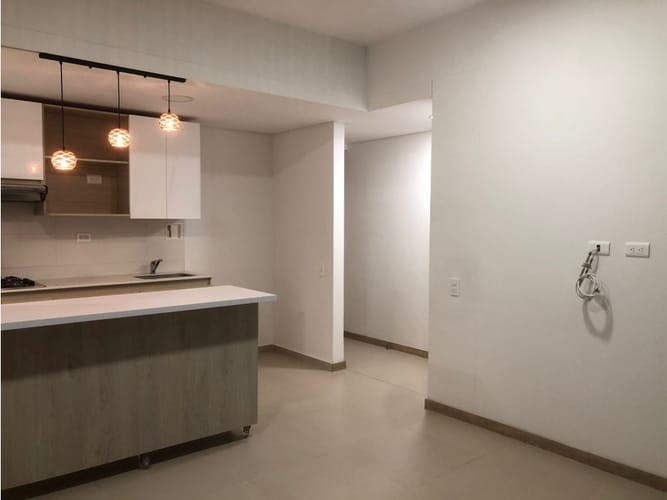 Apartamento de 3 alcobas en venta en El Porvenir, Rionegro, 74 m² · foto 2 de 12