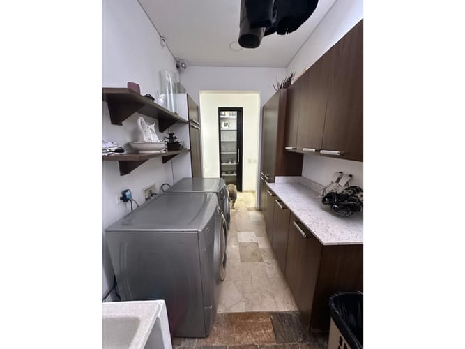 Casa de 4 alcobas en venta en Las Palmas, Medellín, 360 m² · foto 11 de 24