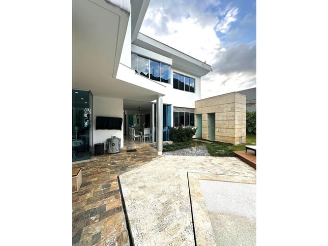 Casa de 4 alcobas en venta en Las Palmas, Medellín, 360 m² · foto 22 de 24