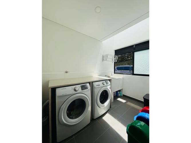 Casa de 4 alcobas en venta en Guamito, La Ceja, 377 m² · foto 10 de 24