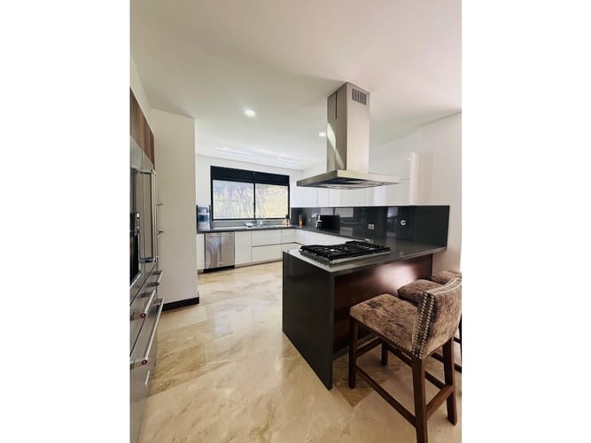 Casa de 4 alcobas en venta en Guamito, La Ceja, 377 m² · foto 14 de 24