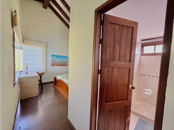 Casa de 5 alcobas en venta en Llano Grande, Rionegro, 450 m² · foto 16 de 24