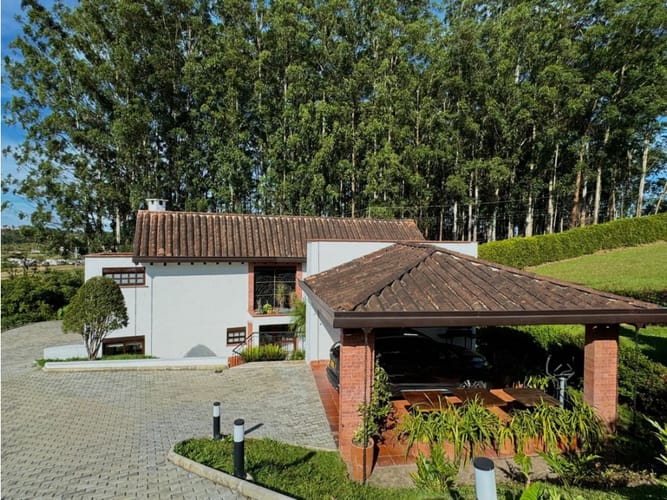Casa de 5 alcobas en venta en Llano Grande, Rionegro, 450 m² · foto 18 de 24