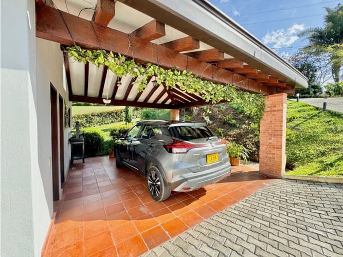 Casa de 5 alcobas en venta en Llano Grande, Rionegro, 450 m² · foto 19 de 24