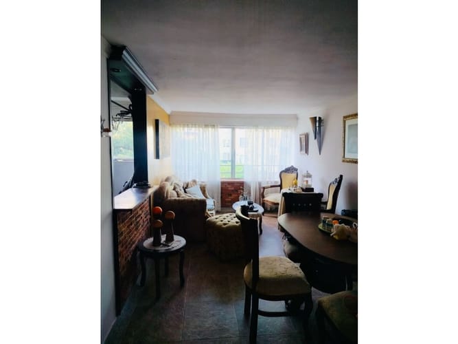 Apartamento de 3 alcobas en venta en La Milagrosa, Medellín, 66 m² · foto 2 de 13