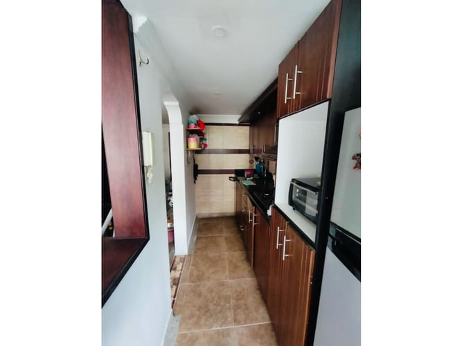 Apartamento de 3 alcobas en venta en La Milagrosa, Medellín, 66 m² · foto 5 de 13