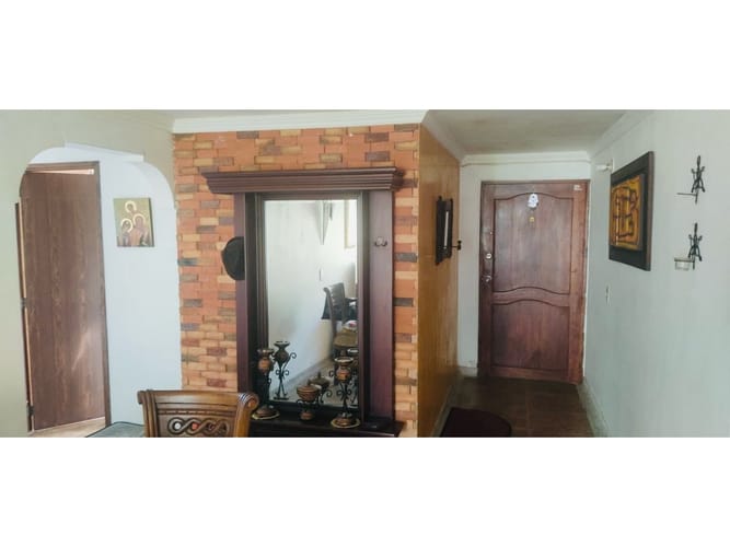 Apartamento de 3 alcobas en venta en La Milagrosa, Medellín, 66 m² · foto 9 de 13