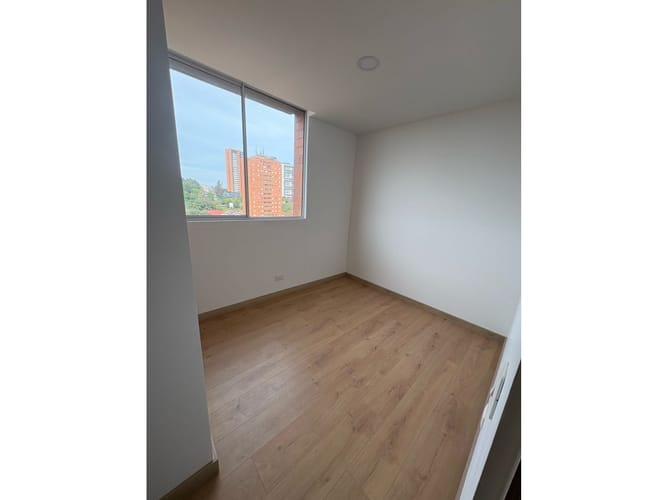 Apartamento de 3 alcobas en venta en Chipre, Rionegro, 80 m² · foto 7 de 17