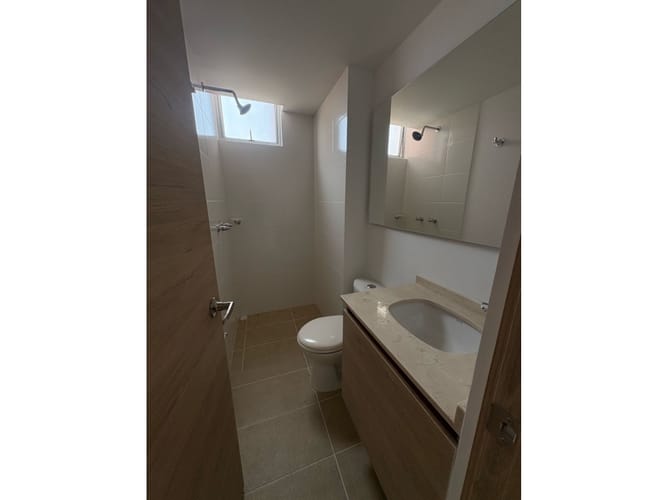 Apartamento de 3 alcobas en venta en Chipre, Rionegro, 80 m² · foto 9 de 17