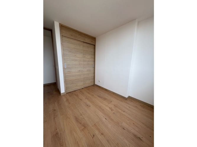 Apartamento de 3 alcobas en venta en Chipre, Rionegro, 80 m² · foto 11 de 17