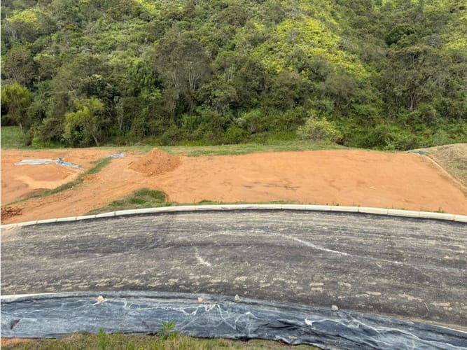 Lote en venta en La Mosquita, Guarne, 1250 m² · foto 8 de 12