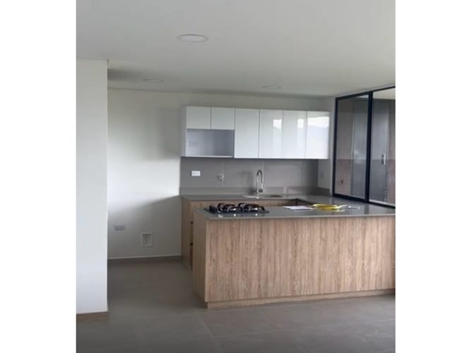 Apartamento de 3 alcobas en venta en San Antonio De Pereira, Rionegro, 89 m² · foto 3 de 12