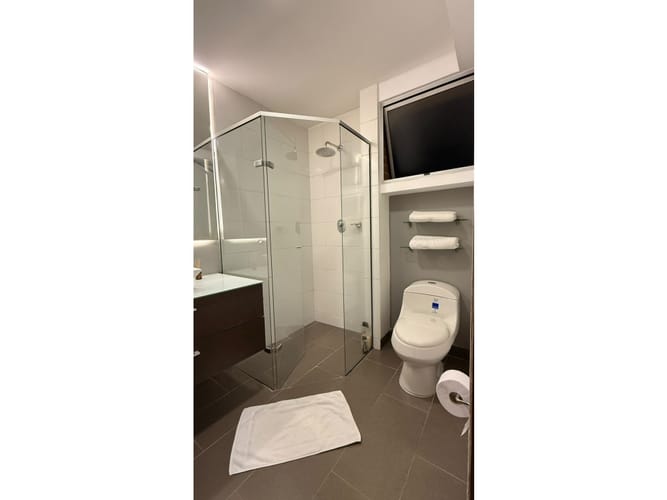 Apartamento de 2 alcobas en arriendo en El Poblado, Envigado, 98 m² · foto 16 de 20
