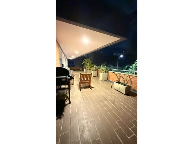Apartamento de 2 alcobas en arriendo en El Poblado, Envigado, 98 m² · foto 19 de 20