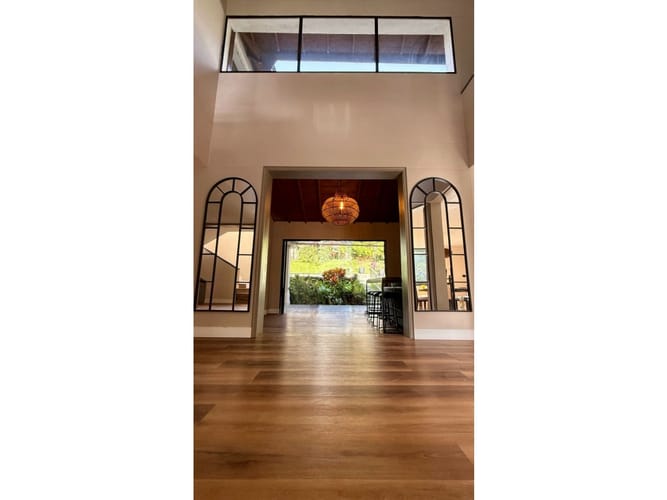 Casa de 6 alcobas en venta en El Poblado, Medellín, 800 m² · foto 17 de 24