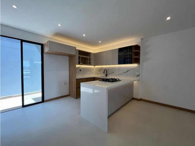 Casa de 4 alcobas en venta en San Antonio De Pereira, Rionegro, 186 m² · foto 3 de 17