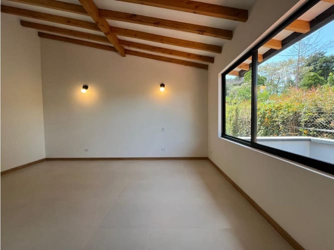 Casa de 4 alcobas en venta en San Antonio De Pereira, Rionegro, 186 m² · foto 6 de 17